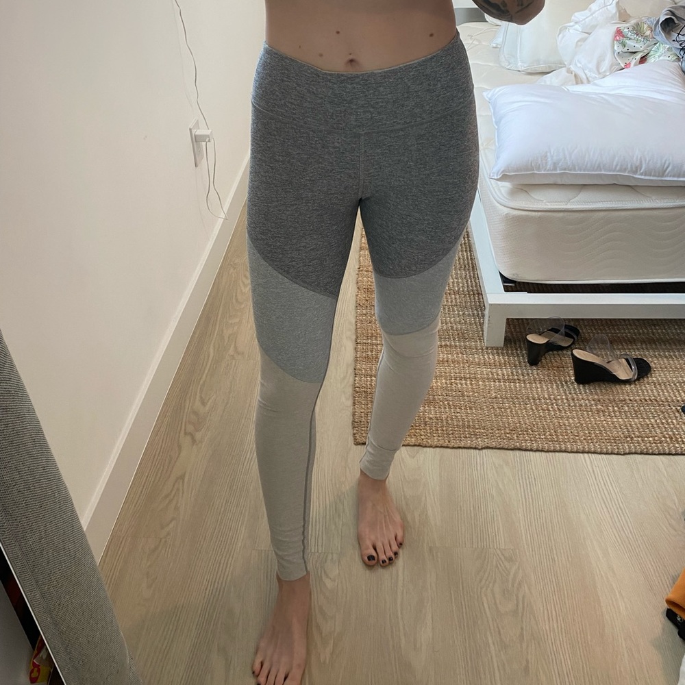 Outdoor voices tricolor leggings